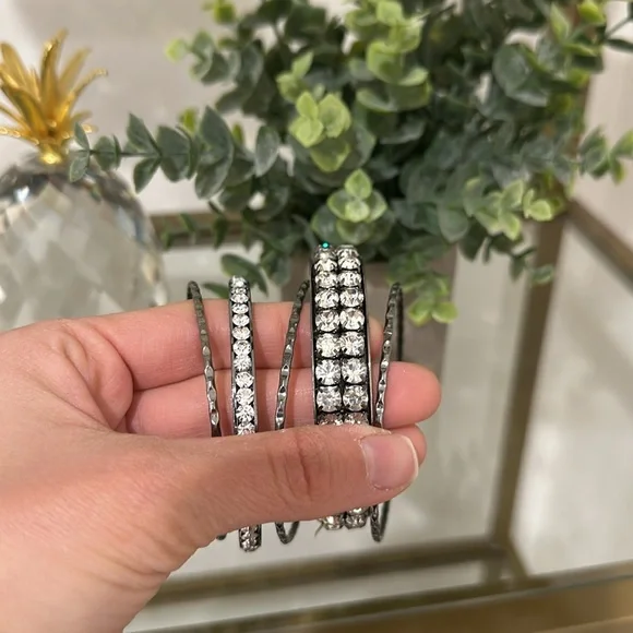 Cache Rhinestone Bangles - Picture 5 of 8